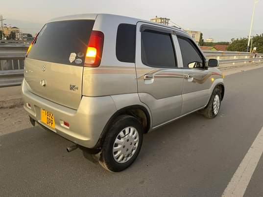 A picture of Suzuki kei full ac inauzwa bei 5.5 tu cm 0686198146