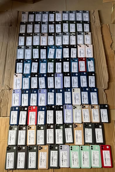 A picture of IPHONE WHOLE SALE PRICE