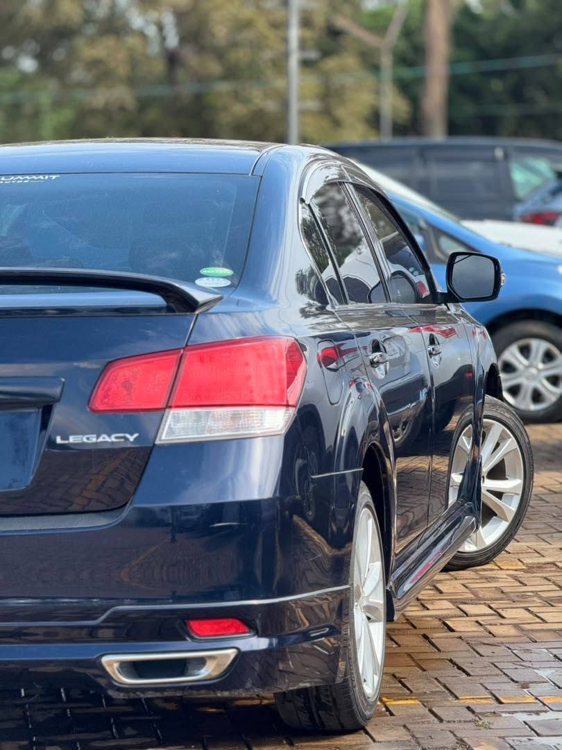 A picture of Subaru legacy 2013