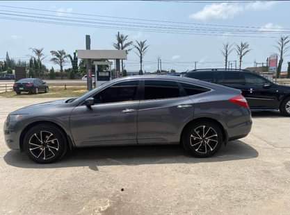 A picture of Honda Crosstour 2010