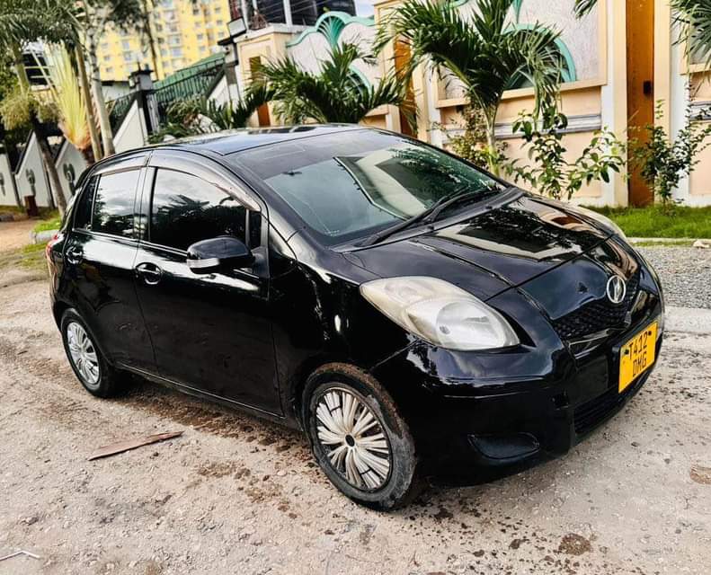 A picture of Toyota VITZ