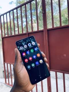 A picture of Samsung Galaxy A31 lain mbili Ram 4gb storage 128gb 250