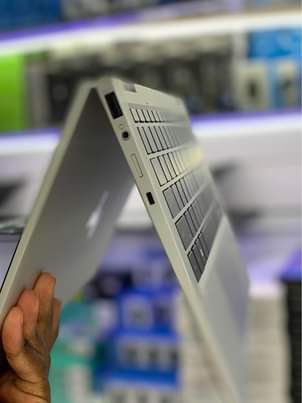 A picture of HP ELITEBOOK 1030 G8