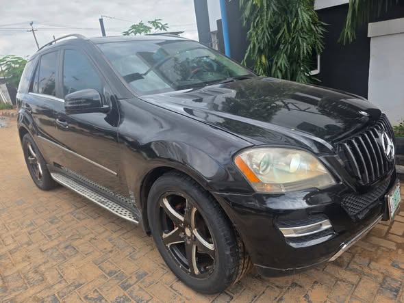 A picture of 2012 Mercedes Benz ML 350