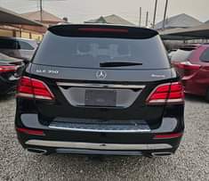 A picture of Mercedes Benz GLE