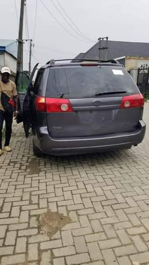 A picture of 2008 GiVE WAY SALES TOYOTA SIENA LE