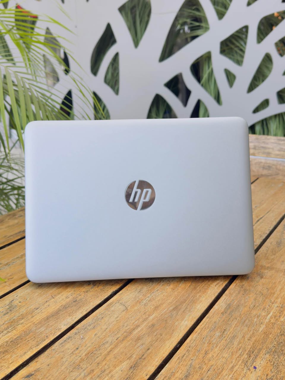 A picture of Hp elite book 820 g3