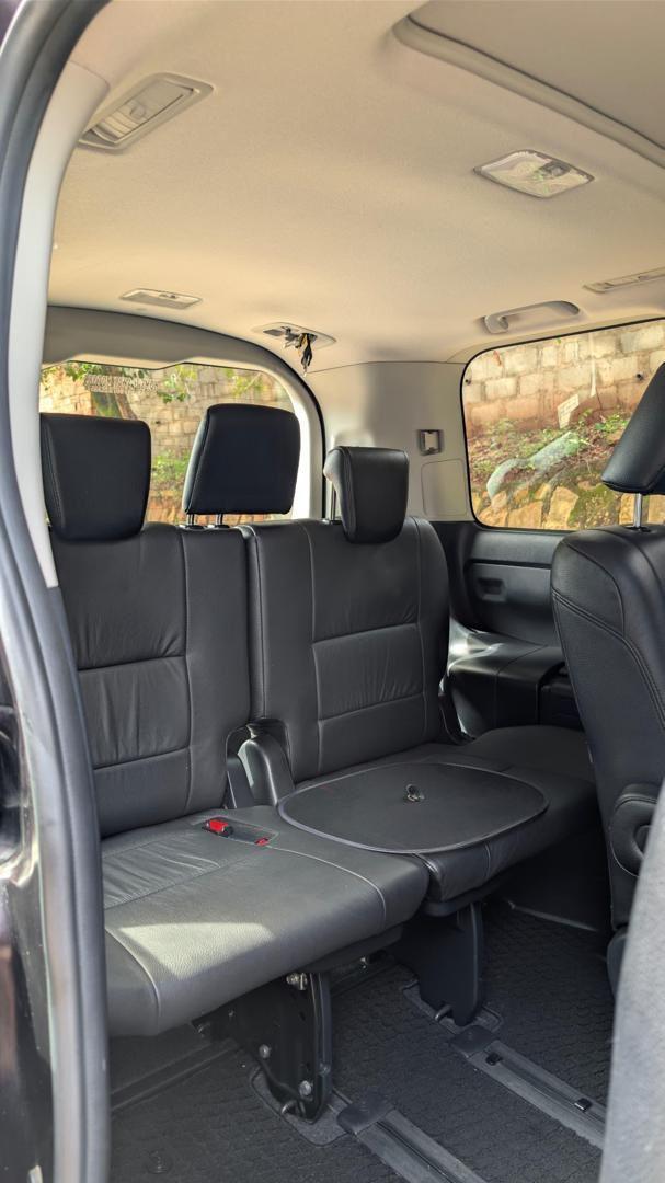 A picture of 2015 Toyota noah