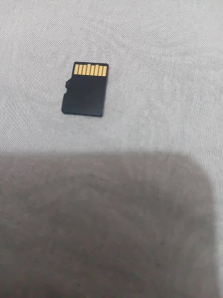 A picture of Sandisc memory card