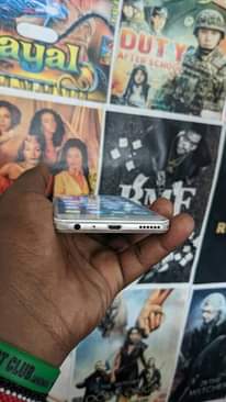 A picture of OPPO A57