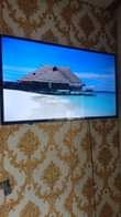 A picture of NINA UZA TV NCH 32 SMART BEI 195 nipgie 0689319654