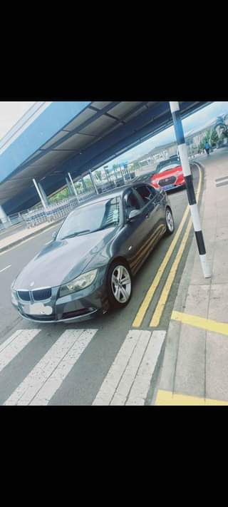 bmw 320i