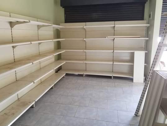 A picture of Supermarket shelves on sale at 1m 0776182539