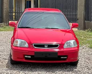 A picture of Clean Tokunbo 1997 HONDA CIVIC HATCHBACK. N650 000.00 Call 09030268181