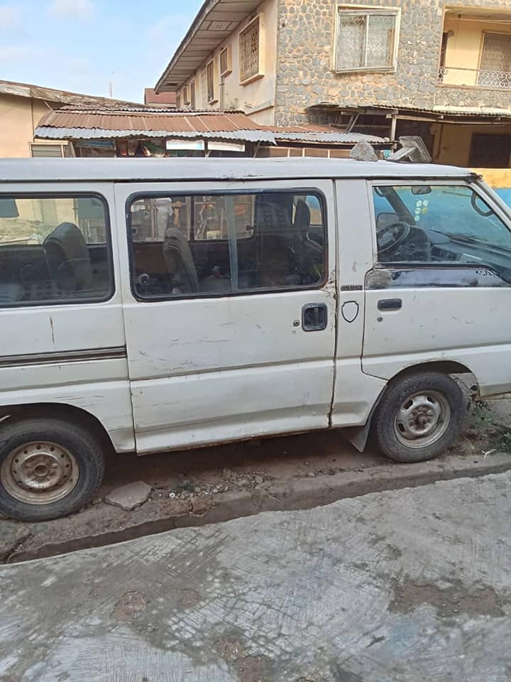 A picture of Mitsubishi bus for sale at affordable price