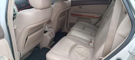 A picture of DEALER MARKET Lexus RX 330 05 2005 Registered First User