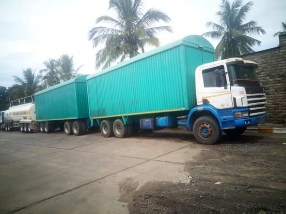 A picture of SCANIA114 0620356906