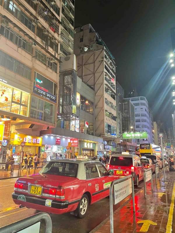 A picture of Need 3 strictly ugandan receptionist to work here in Hongkong