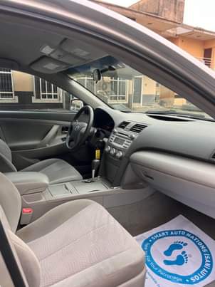 A picture of Toyota Camry 011 LE