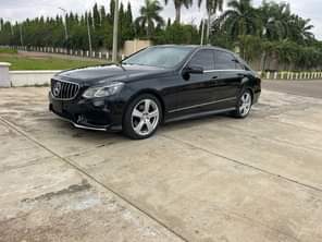 A picture of DISTRESS SALE PRE OWNED E350 MERCEDES BENZ 2011 UPGRADE 2015