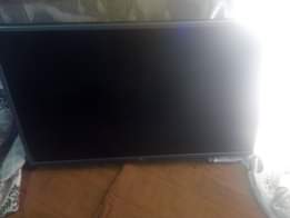 A picture of 32inch original LG LED screen For sale Price 65k Reason