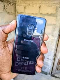 A picture of SAMSUNG S9