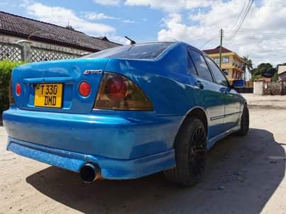 A picture of 2003 Toyota Altezza