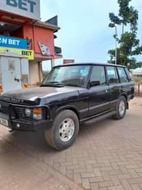 A picture of Range rover old school 15m petro