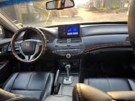A picture of Honda crosstour 2011