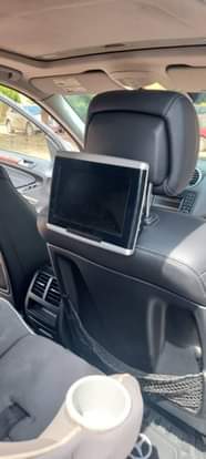 A picture of 2010 American used GL 450 Perfect condition Slightly negotiable N13m