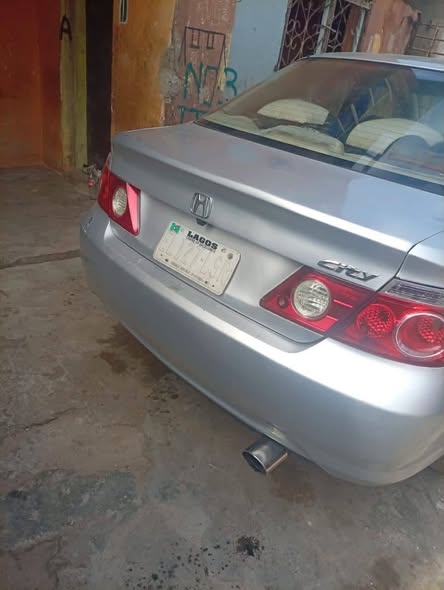 A picture of Honda city