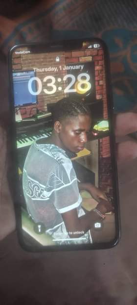 A picture of I phone x gb 256 ipo good nataka 350 au
