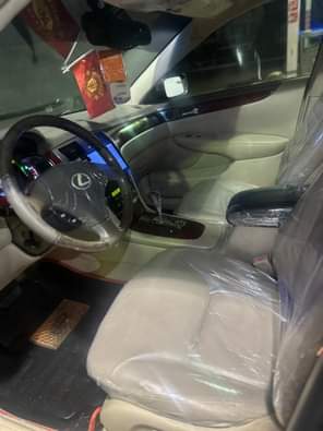 A picture of Toks standard Lexus ES330 Year 2004 Very clean Price 4