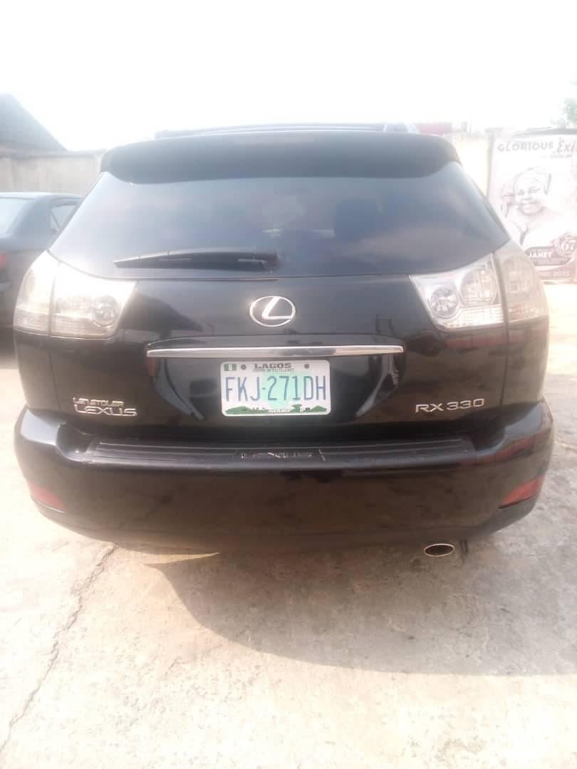 A picture of Lexus Rx 330 Everything is working perfectly price 6 5m