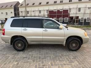 A picture of Top grade Nigeria used tokubo standard cars for sale in