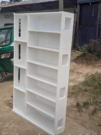 A picture of Show rack