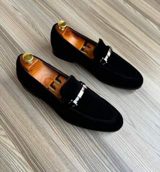 A picture of Classic men s gentle shoes