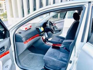 A picture of Toyota PREMIO