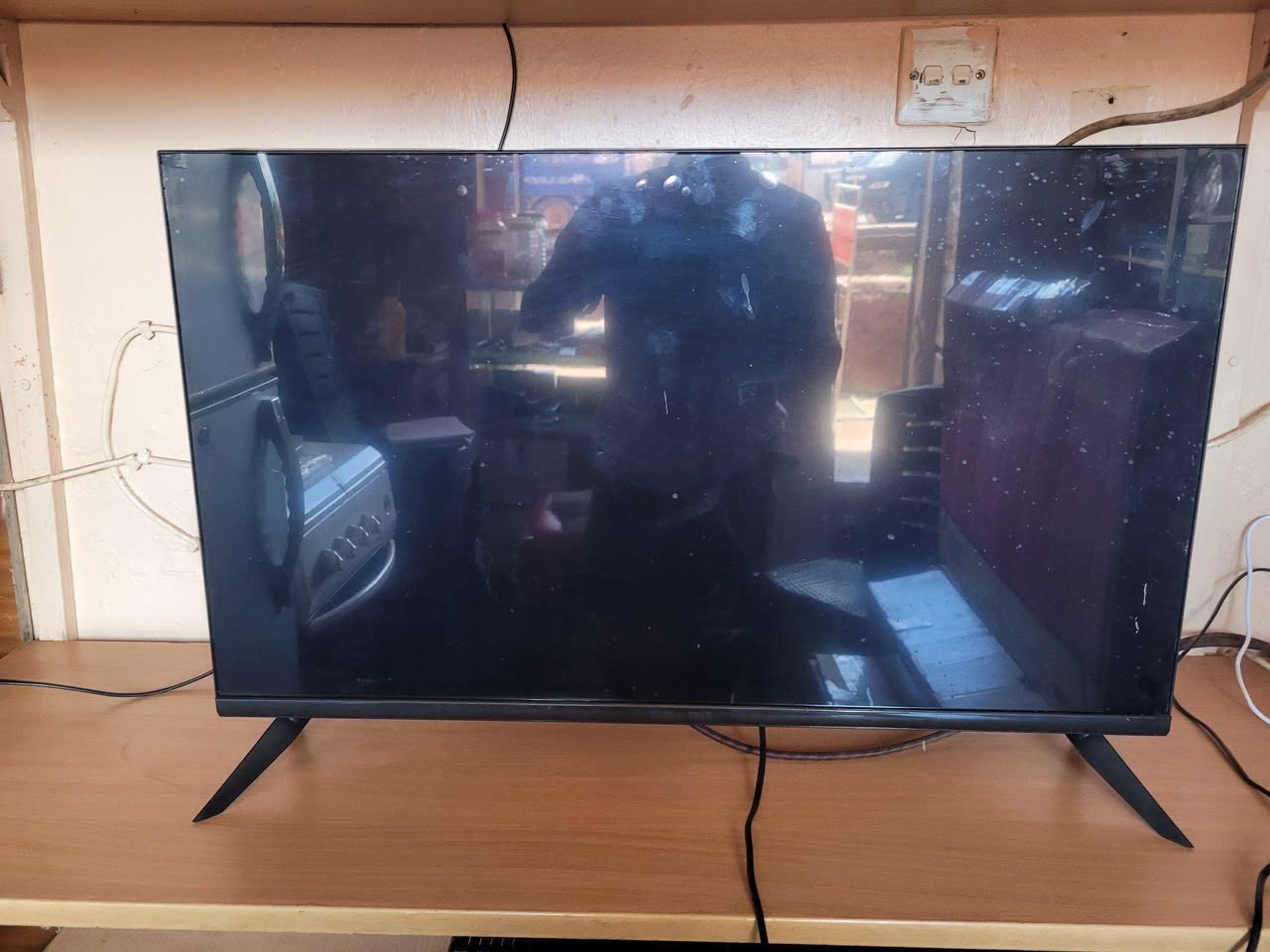 A picture of 32 inches Globalstar digital TV FREE to air frameless on