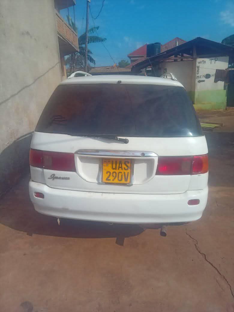 A picture of 1998 Toyota toyota