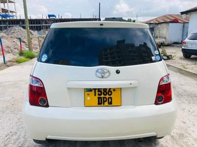A picture of TOYOTA IST