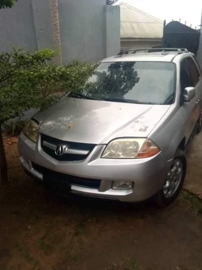 A picture of highlightAcura MDX nothing to fix Everything working buy and drive