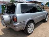 A picture of Toyota rav 4 kali sana