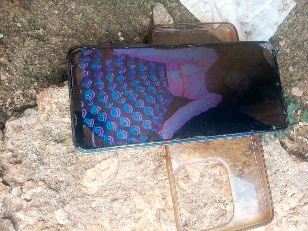 A picture of phone Tecno spark 10 still new three months used