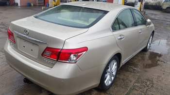 A picture of URGENT BUYERS 09137495414 CLEAN Lexus ES 350 Year 2010 Model