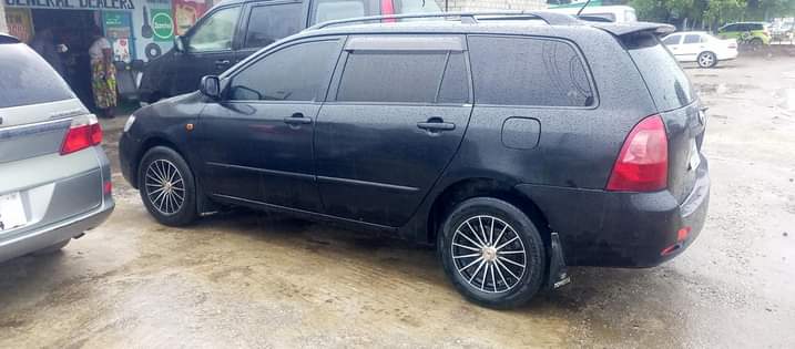 toyota fielder