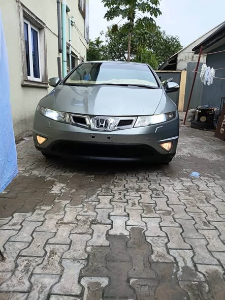 A picture of Honda civic sport edition 2011 model