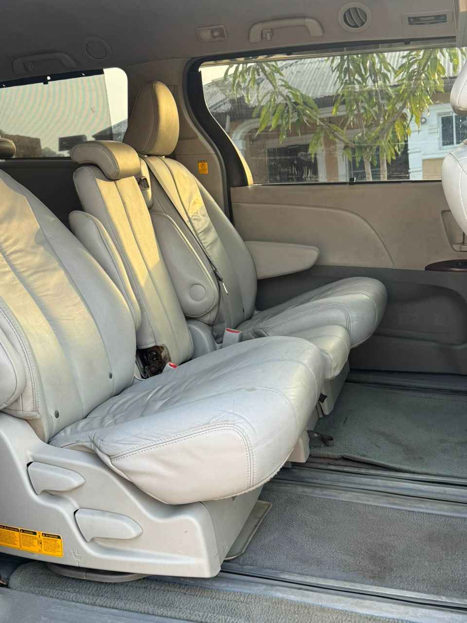 A picture of 2 months used and barely driven 2011 Toyota Sienna XLE