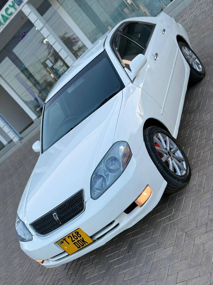 A picture of TOYOTA MARK2 GRAND 110