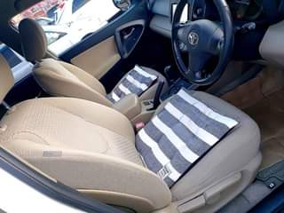A picture of 2009 Toyota Vanguard Toyota 2 4cc